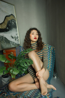 《轮流抵债》在线观看